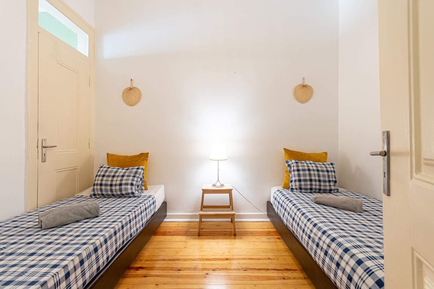 Spacious Apartment With Terrace At Graca Lisbon Exterior photo