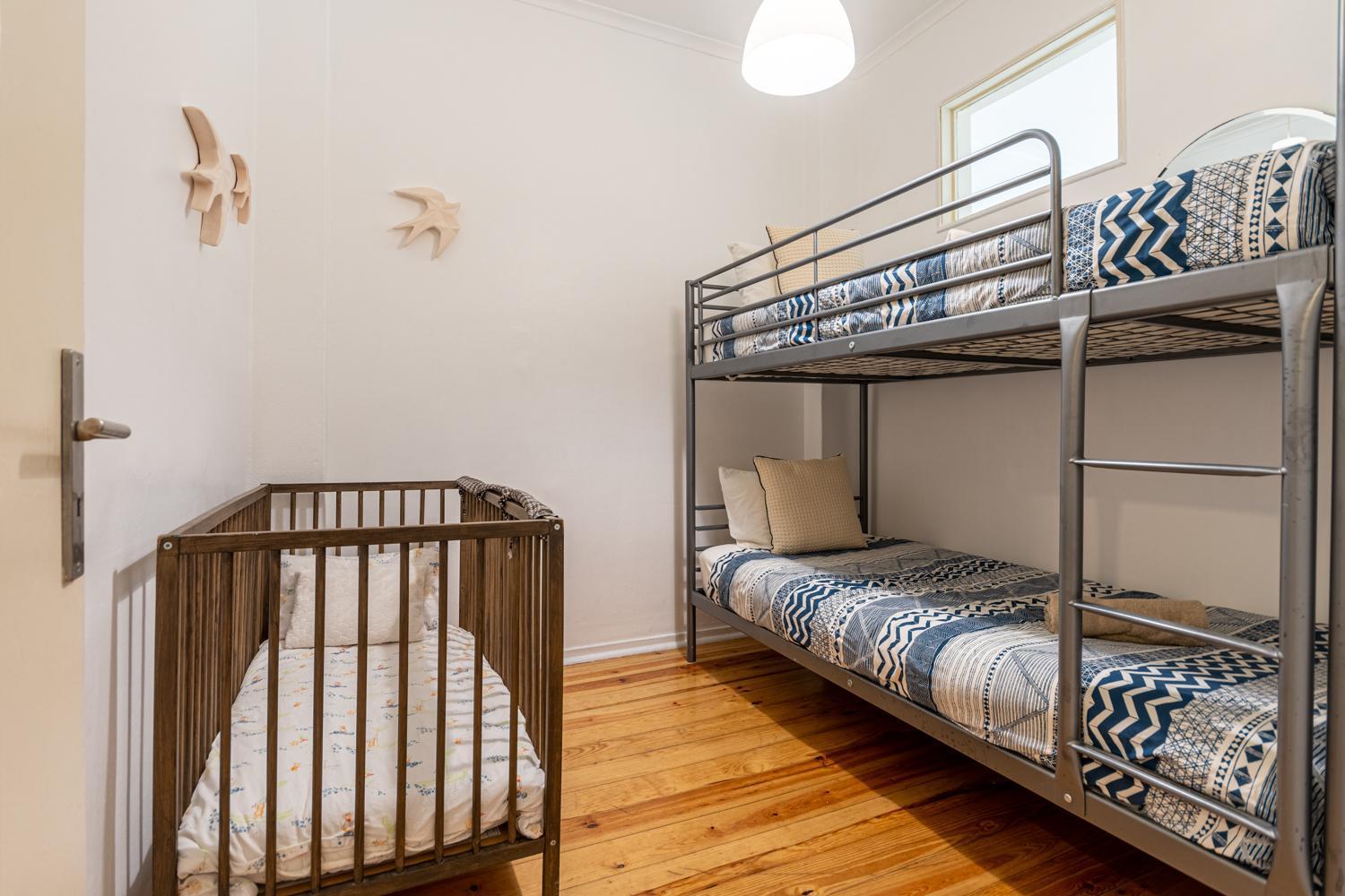 Spacious Apartment With Terrace At Graca Lisbon Exterior photo